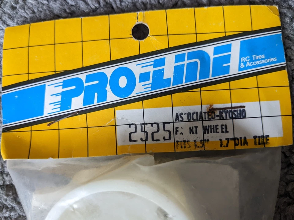 JUEGO DE RUEDAS DE COCHE R/C PRO-LINE 2525 KYOSHO RC10 DELANTERAS 1.5-1.7" NUEVO DE COLECCIÓN Foto 2 de 3