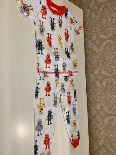 Carters Baby Boy Size 18 Months Short Sleeve Red & White Robot Two-Piece Pajamas - Picture 2 of 4