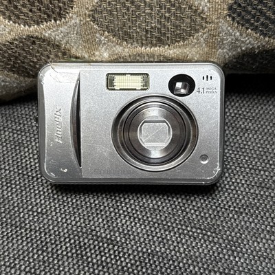 Fujifilm FinePix A345 Digital Camera 4.1 MP