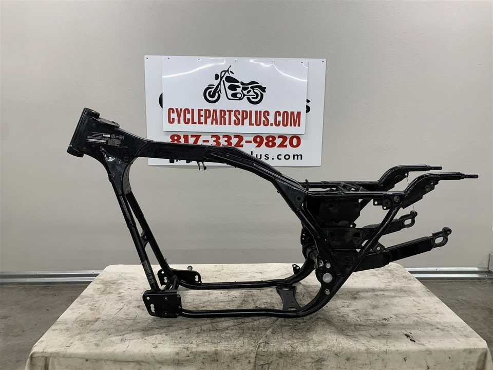 Harley-Davidson CVO 2004 Electra Glide cuadro chasis recto Foto 2 de 4