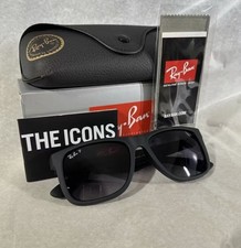 Ray‑Ban Justin Classic Matte Black Polarized Grey Sunglasses RB4165 622/T3 54-16