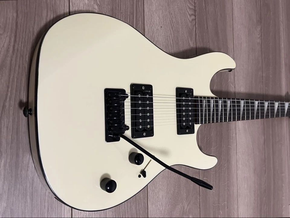 Aria Pro II Excel Series Dinky Electric Guitar White with Tremolo - Image 3 of 4