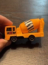 Cement Mixer Diecast Plastic Truck 8022