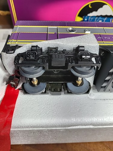 MTH Electric Trains EMD F-3 B Unit Atlantic Coast Line - Picture 12 of 24