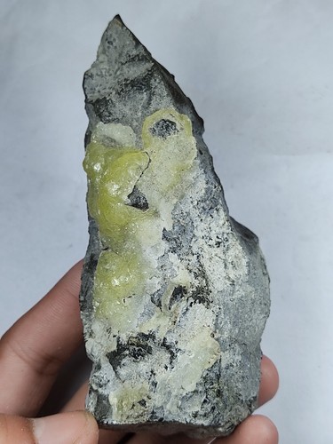 330 gms Of Brucite Crystals On Matrix From Baluchistan, Pakistan. - Picture 6 of 11