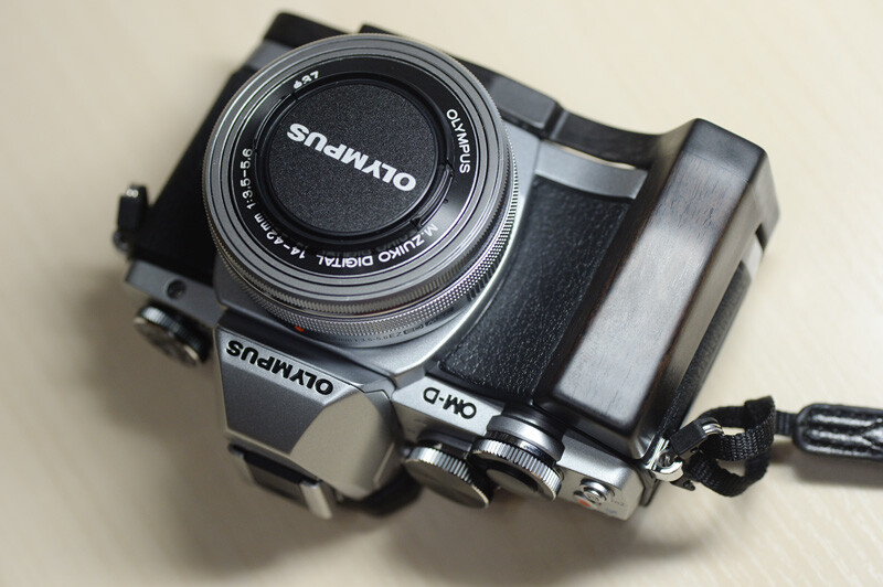 Handmade Natural Wood Hand Grip Base Plate for Olympus OMD EM10