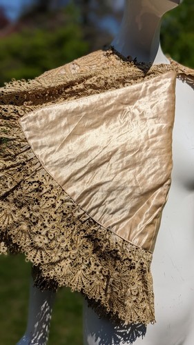 VICTORIAN 19TH C ECRU HAND MADE BATTENBURG LACE CAPE W EMBROIDERY - Picture 8 of 8