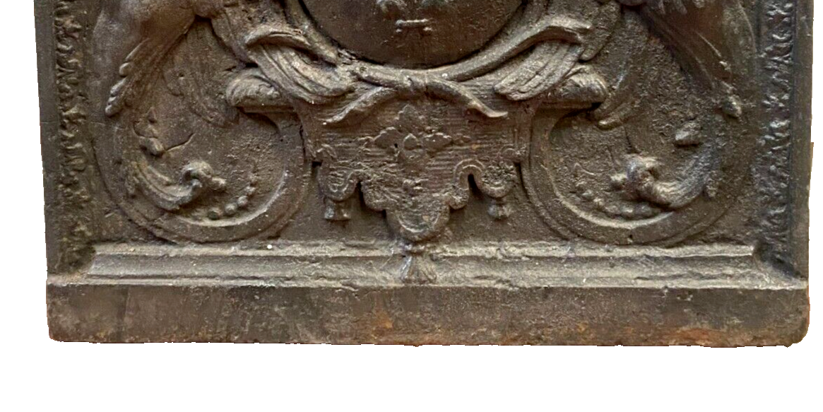 PLAQUES DE CHEMINÉE en fonte & divers équipements EUR 250,00 - FR