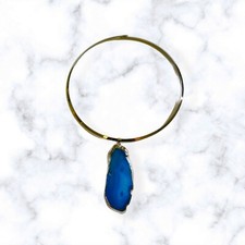 Blue agate pendant necklace