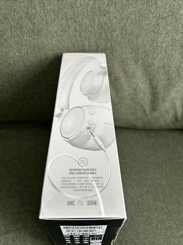 JBL TUNE 750BTNC Wireless Noise-Cancelling Over-The-Ear Headphones - White - Picture 4 of 6