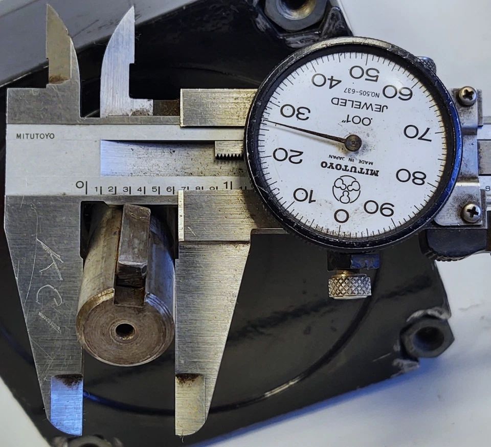 Bodine 32D5BEPM-W3 153KF2009 130 V 1 A 1/8 HP 84 RPM 27.9:1 DC Gearmotor - Image 4 of 4