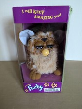 Tiger Electronics Furby Model 70-800 Tan and Brown Giraffe in The Original Box