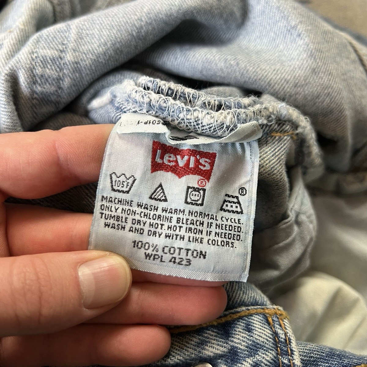 Vintage 90s Y2K Levi's 501 Button Fly Denim Jean Mens Actual Sz