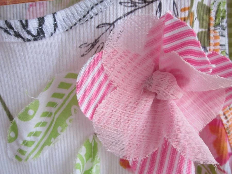 NUEVO CON ETIQUETAS TWIRLS & TWIGS Niñas Vestido Floral con Volantes en Niveles Talla 14 $42 Foto 2 de 4