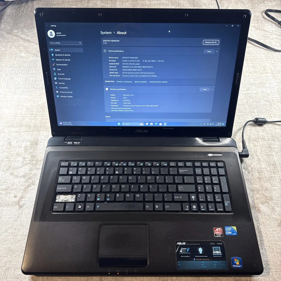 Asus K72jk Laptop Core i5-M450 17", 4GB de RAM 60 GB SSD Windows 11 Pro PC portátil Foto 3 de 4