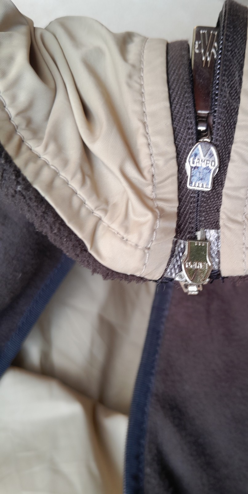 Vintage Moncler Fleece Jacket Women’s Size L Brown Full Zip Lampo Zipper Romania thumbnail 10