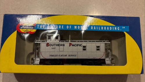 HO ATHEARN 7407 REGULAR CABOOSE SOUTHERN PACIFIC SP TOFC # 1097 1/03