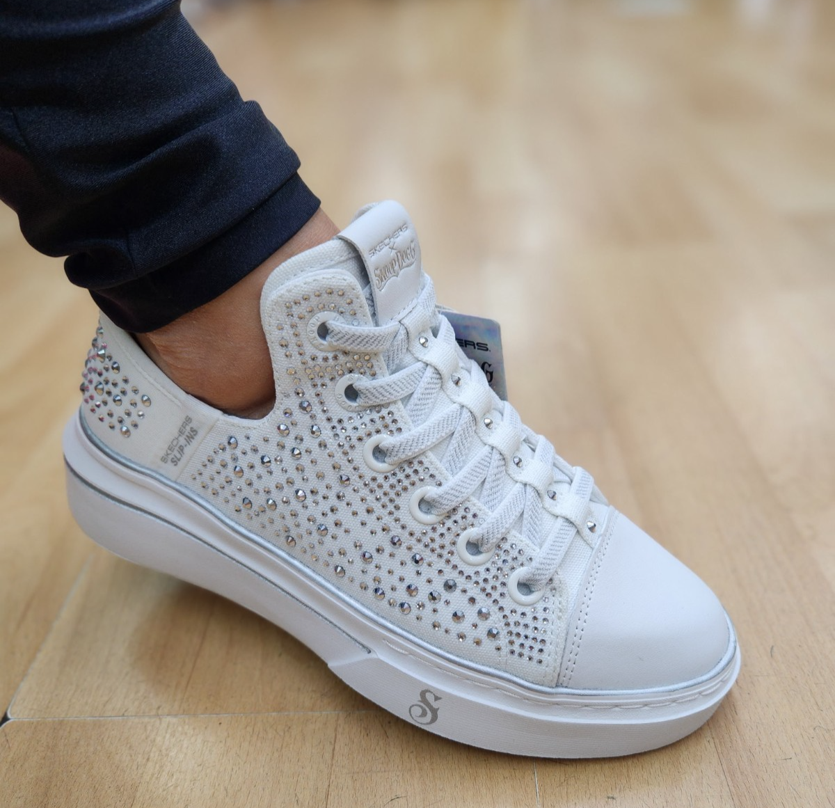 Skechers 186005 White Slip-Ins Snoop Dogg Snoop One Rhine-Stoned