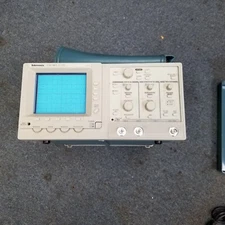 Tektronix TAS 465 / TAS465 100MHz Two Channel Analog Oscilloscope & Power Cord