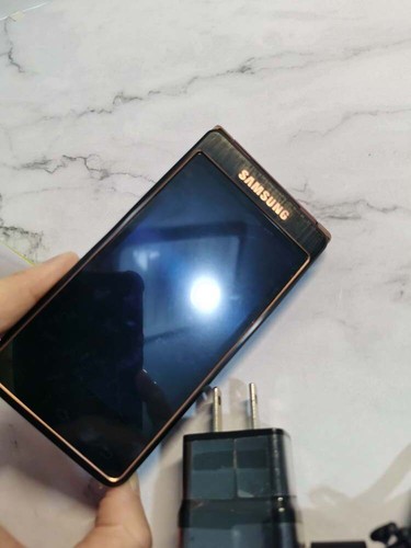 Samsung SCH-W2013 Android 16GB Unlocked 3G Clamshell Smart Phone - 第 8/17 張圖片