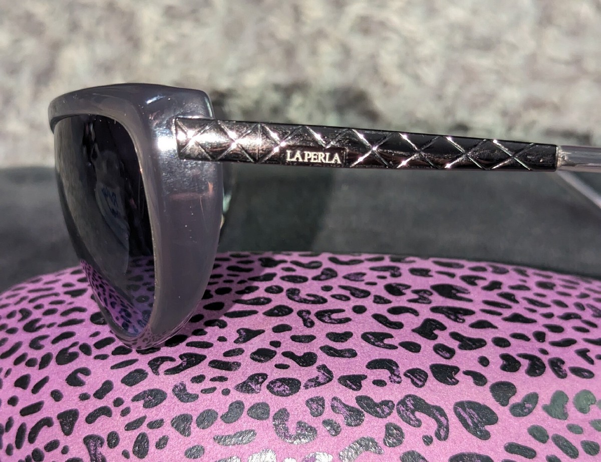 Excellent Condition La Perla Purple Sunglasses Palmy Lilac Lush – Chic Cat-Eye Sunglasses with Soft Hues main image 2