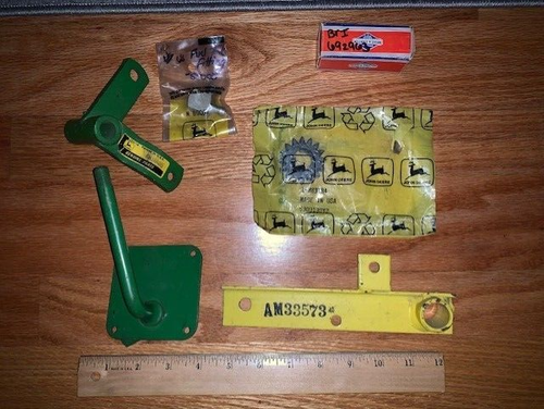 NOS John Deere Lawn Riding Tractor 65 66 68 57 Briggs Engine Mower Parts JD