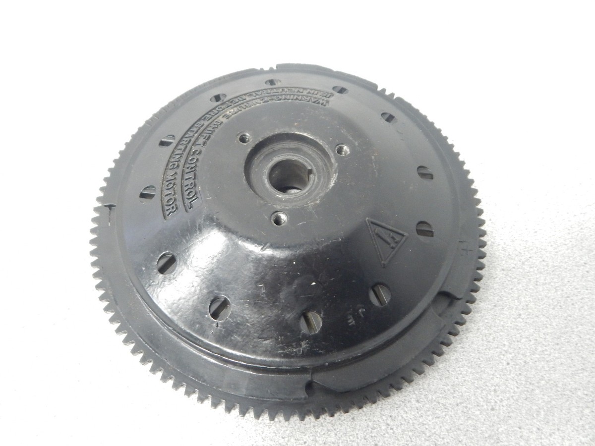 EVINRUDE JOHNSON OUTBOARD 1988-1998 90-115 HP FLYWHEEL