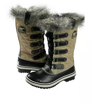 sorel tofino cate