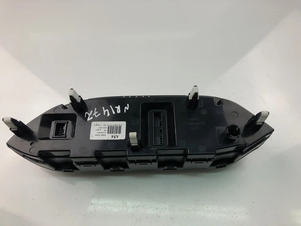 NR1472 KIA Climate Control Unit 97250-1W540 - Image 4 of 4