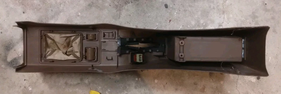 Conjunto de consola central Toyota Celica 1987-1989 beige oscuro Foto 4 de 4