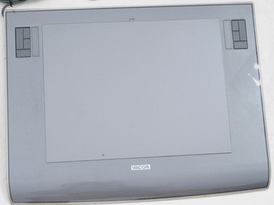 Wacom Intuos3 Graphics Tablet - PTZ-930, used with mouse and pen