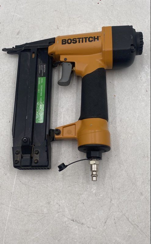 Bostitch SB-1850BN Yellow Black 18-Gauge Pneumatic Air Brad Nailer