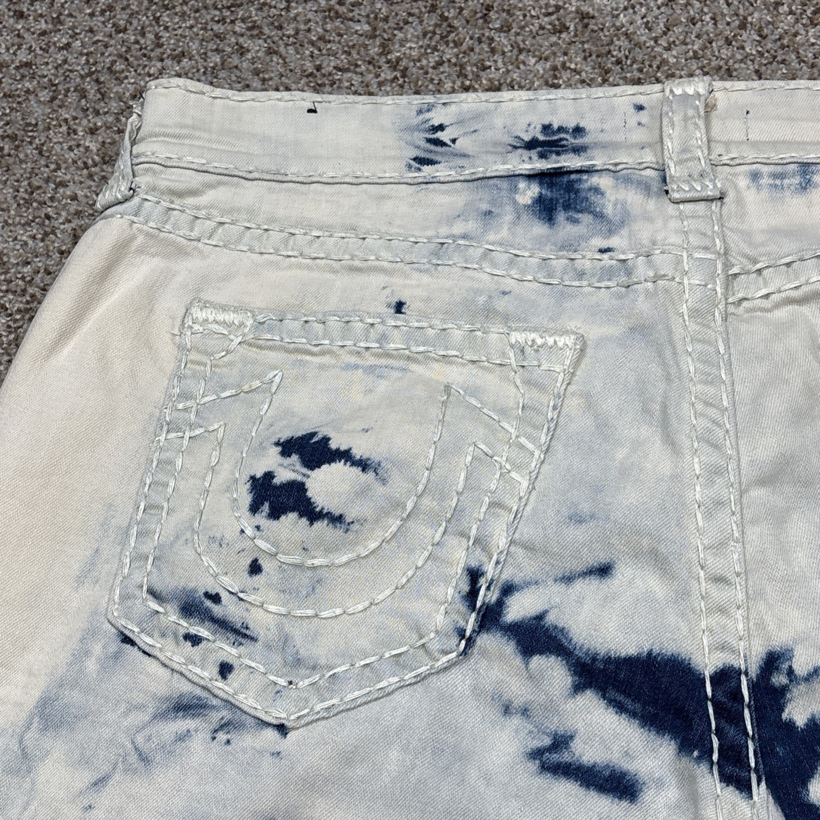 True Religion Jeans Mens 38 Bleach Washed Ricky Relaxed Straight 38 Fits 40x33.5 - View 14