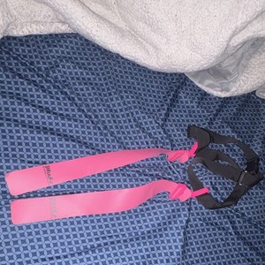 Shruumz Set of Flags with belt, unused 