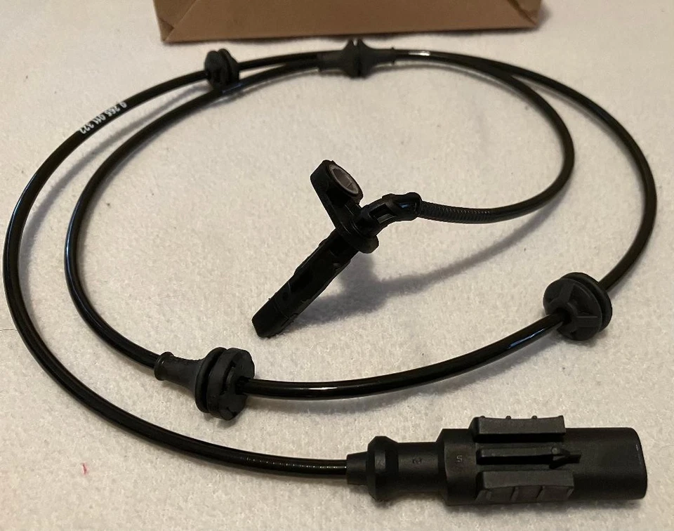 NUEVO SENSOR ABS DELANTERO GENUINO MOPAR 68437014AB 2014-2024 RAM PROMASTER 1500 2500 Foto 2 de 3