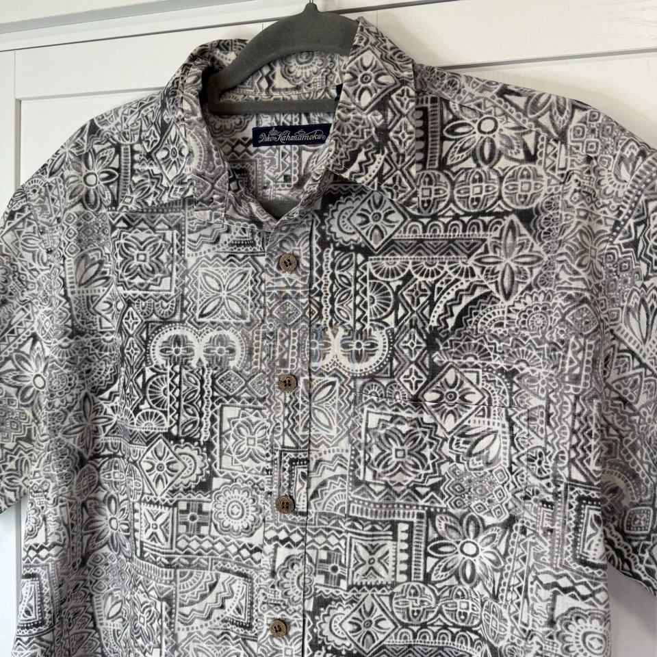 Duke Kahanamoku Aloha Shirt Men’s M Made in Hawaii Tribal Block Print Buttons - Image 3 of 4