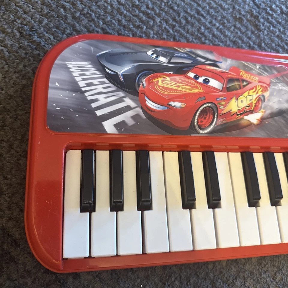 Teclado piano ritmos carreras coches Disney Pixar primer acto funciona probado Foto 2 de 4