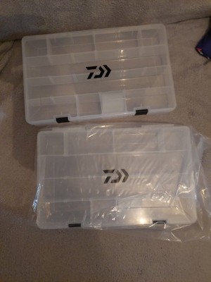 2 x Tackle Angelbox von Daiwa 35,5 x 23 x 4,8 cm - Neu und unbenutzt