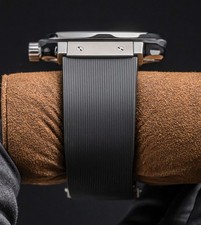 Hublot Classic Fusion Carbon Fiber Special Edition 45mm 511.NX.1171.RX.PLP16 13