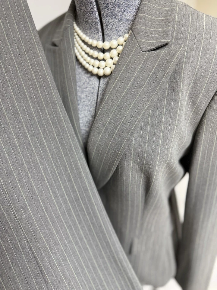 Брюки Tahari ASL костюм размер 12P миниатюрный набор из двух частей карманы серый в тонкую полоску EXEC - Изображение 4 из 4