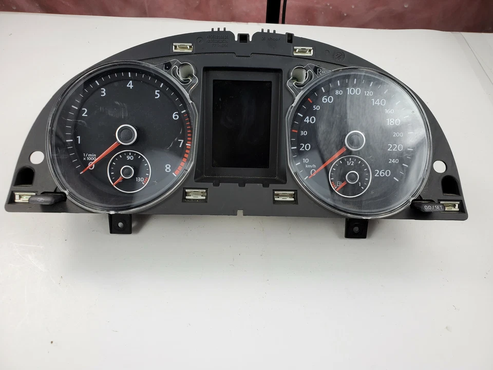 2010 Volkswagen Passat Speedometer KPH Instrument 152K Cluster A2C5 3219792 OEM - Image 4 of 4
