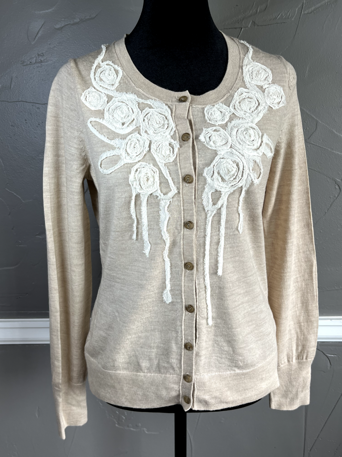 Women's Beige Merino Lightweight Cardigan - Size M by Banana Republic