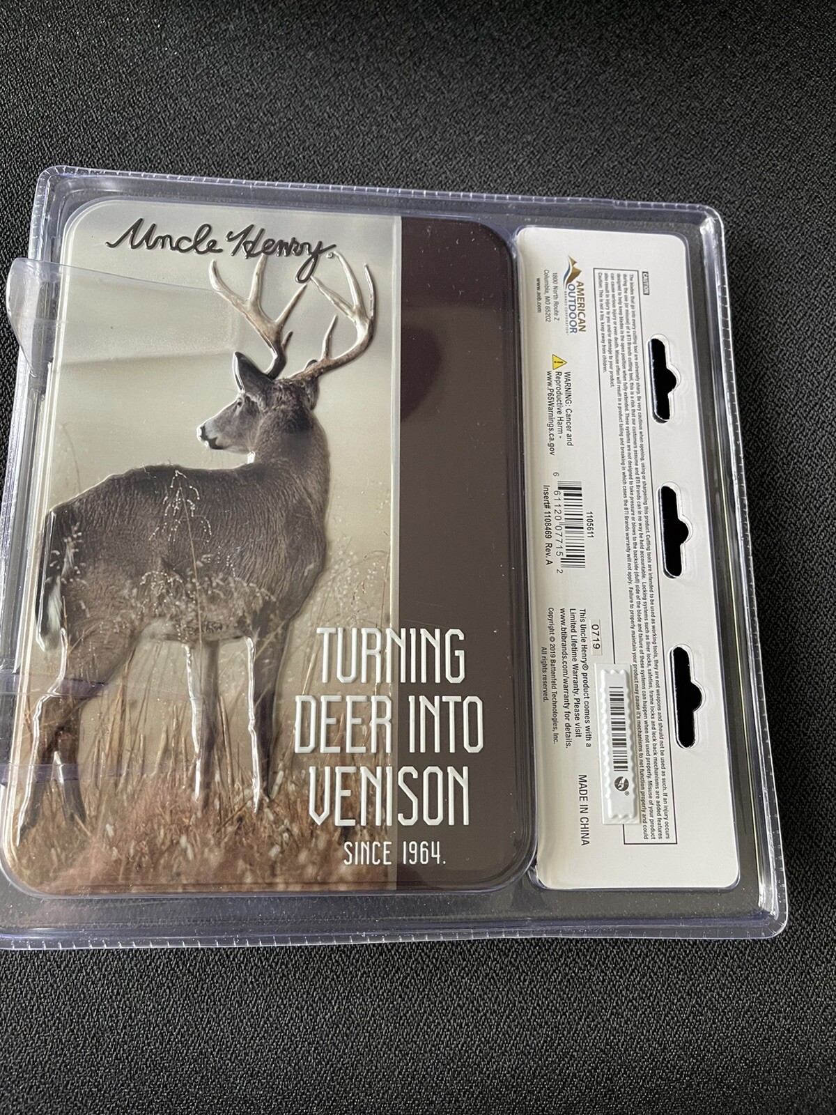 Uncle Henry Tin limited edition Knife gift set Turning Deer into