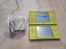 Nintendo DSi Lime Green/Charger GOOD CONDITION! Japanese Version. Plays US Games