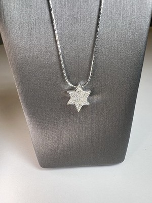 14K White Gold Natural Sparkling Diamond Star Necklace 16 