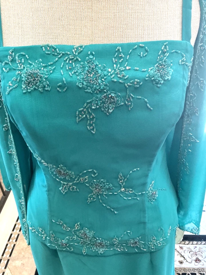 CASSANDRA  STONE NEW Mothers social occasion formal Long dress JADE chiffon  10 - Image 4 of 4