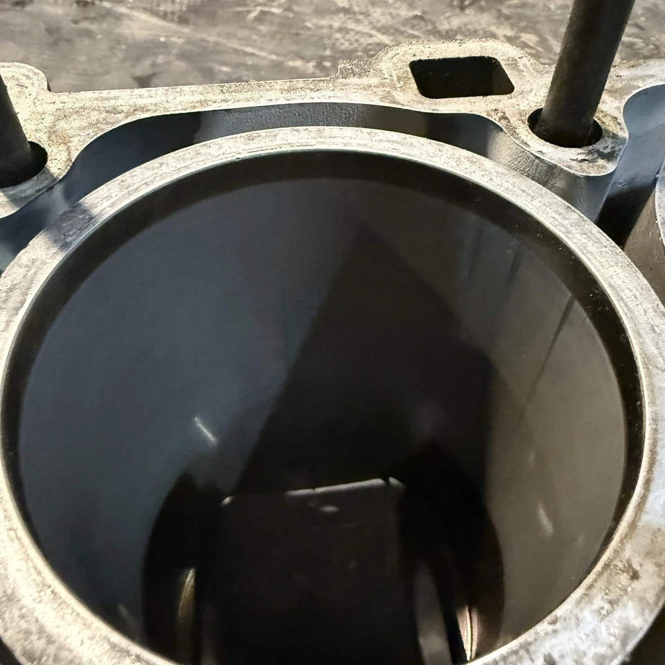 85-91 Porsche 944 951 Turbo Motor Bloque Desnudo y Tapas Principales Faja Foto 3 de 4