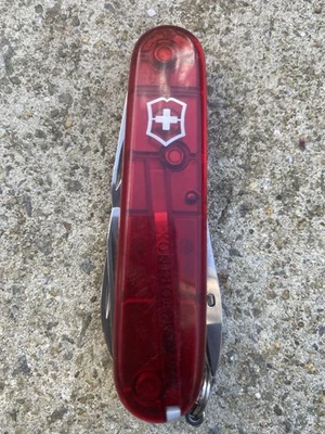 Victorinox Rally Couteau Multifonctions - Rouge/Argenté - Photo 1/4