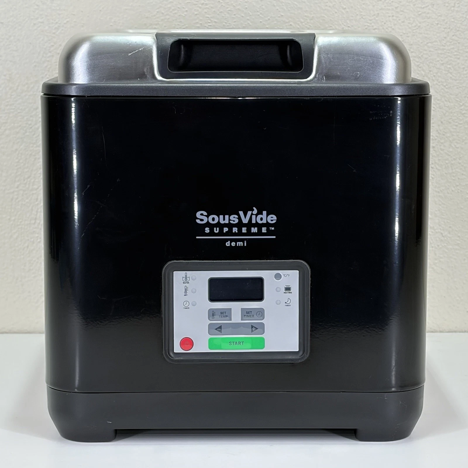 Sous Vide Supreme Demi SVS09L Electric Hot Water Slow Cooker Appliance 9 Liter