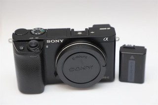 Sony a6000 24.3 MP Mirrorless Camera with One Battery
